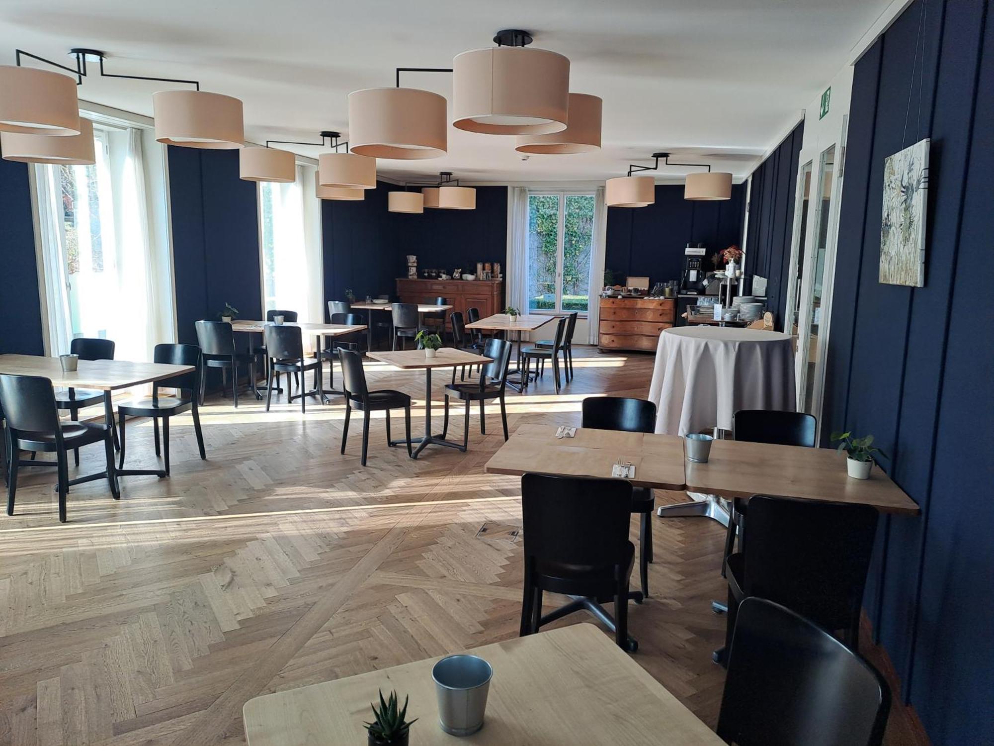Hotel Im Schlosspark Binningen Luaran gambar
