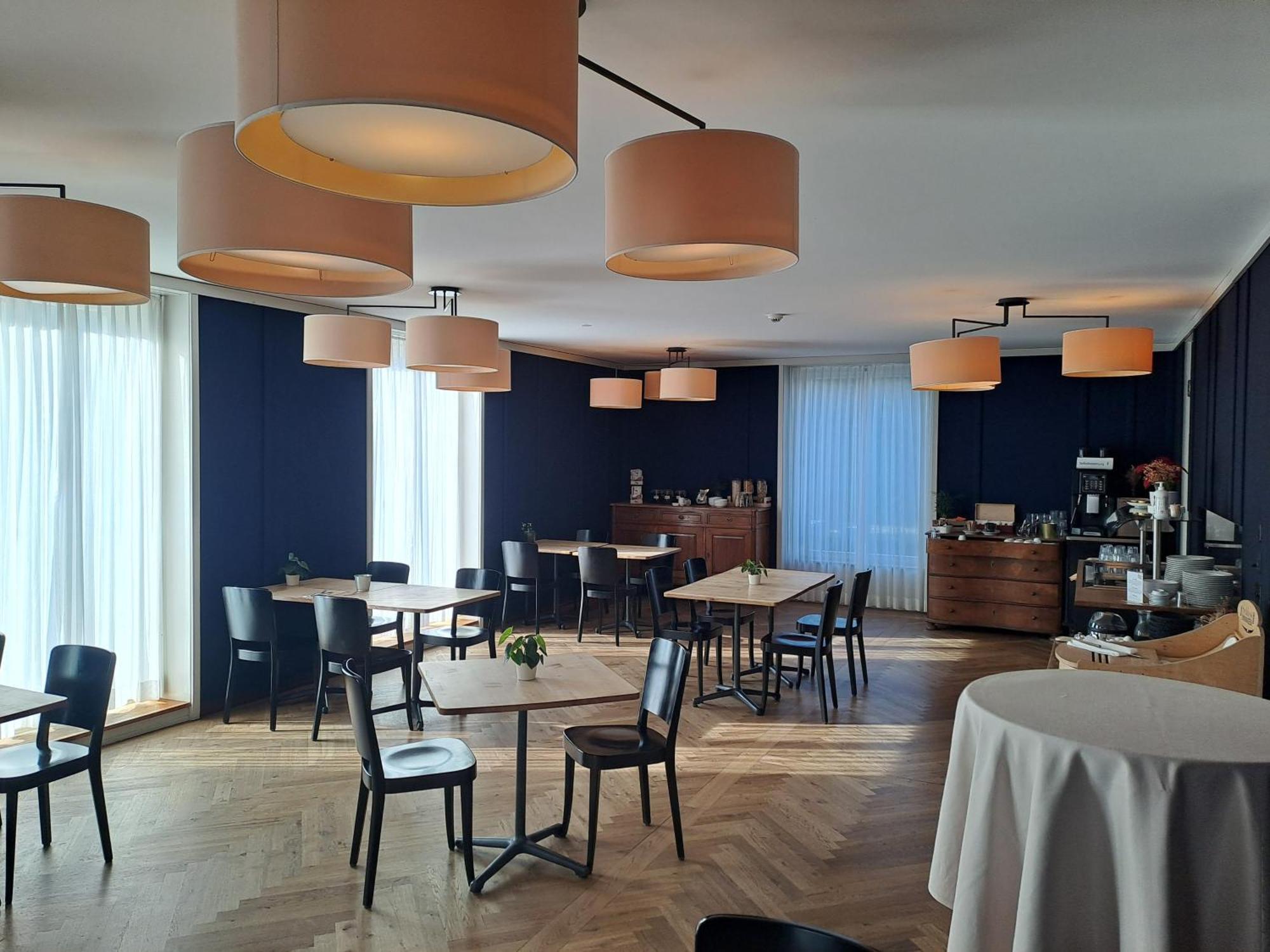 Hotel Im Schlosspark Binningen Luaran gambar
