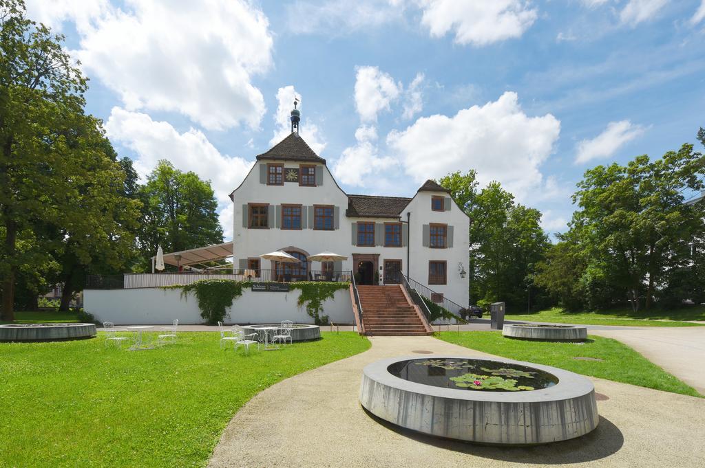 Hotel Im Schlosspark Binningen Luaran gambar