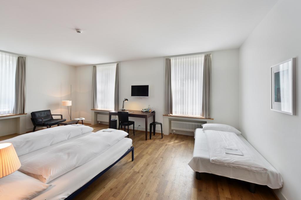 Hotel Im Schlosspark Binningen Luaran gambar