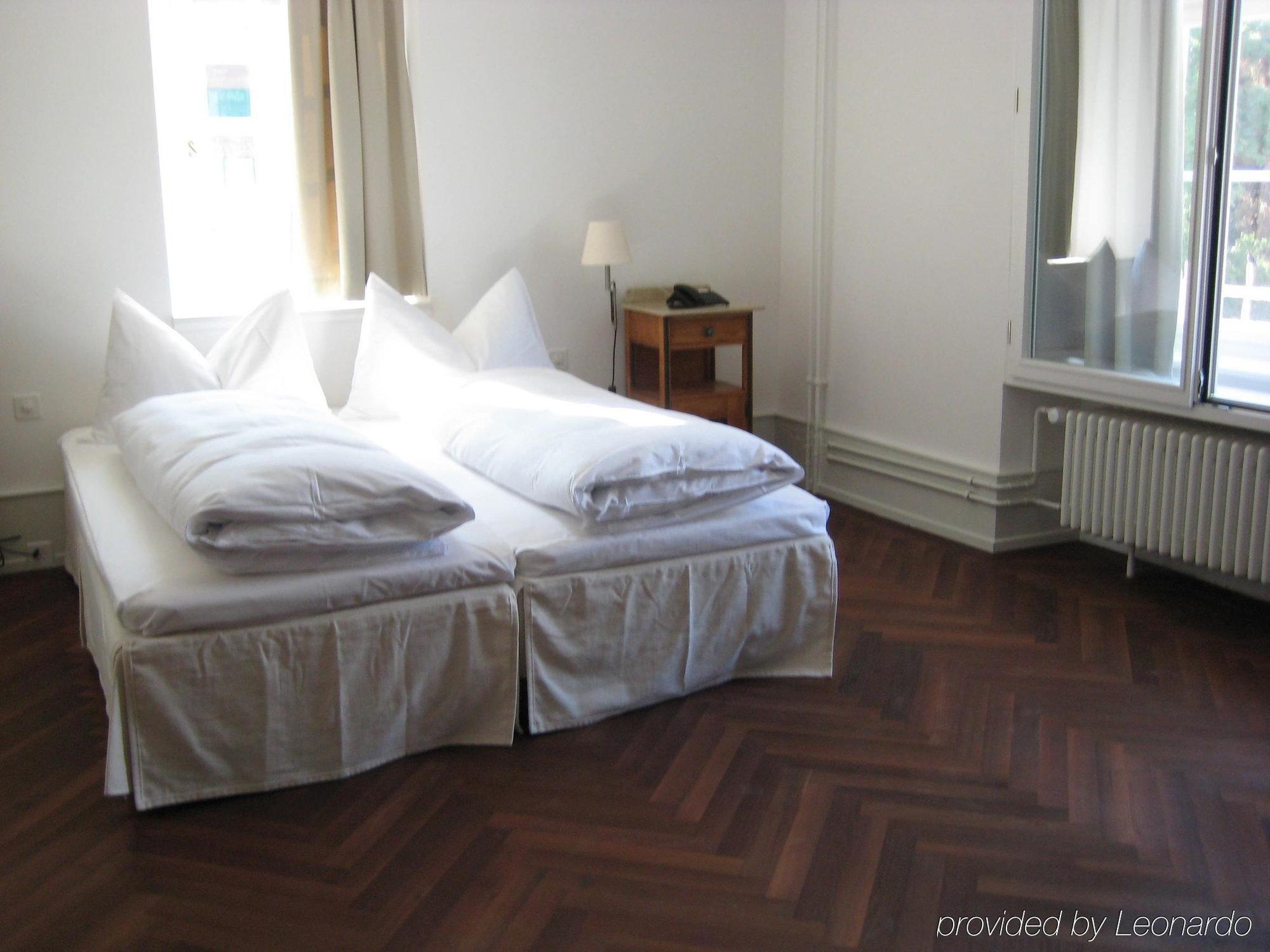 Hotel Im Schlosspark Binningen Luaran gambar